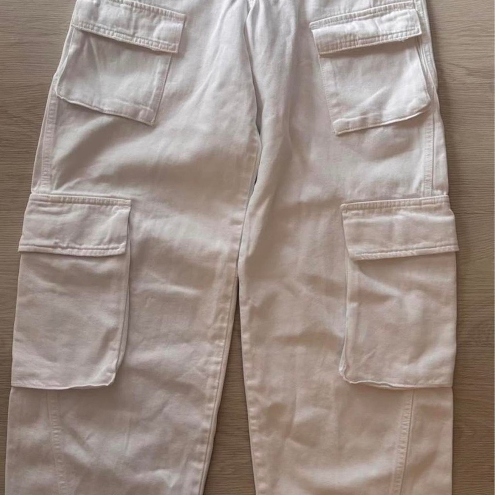 Zara white cargo pants Size 2